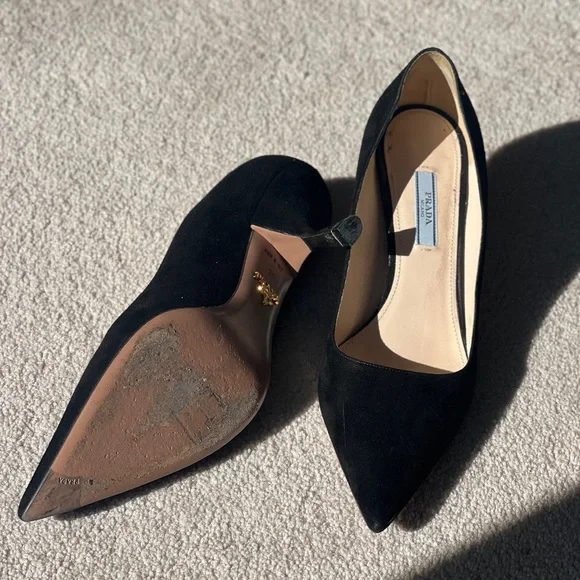 Authentic Prada Black Pointed Toe Heels - Picture 6 of 8